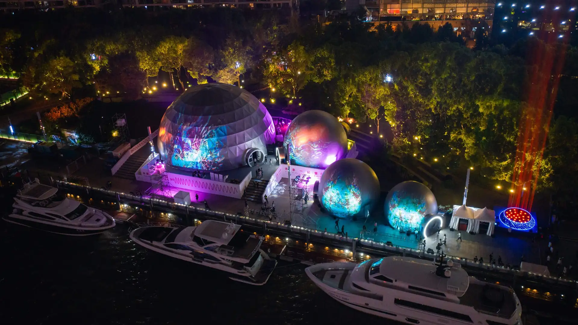 360° Projection Dome Technology and Planetariums