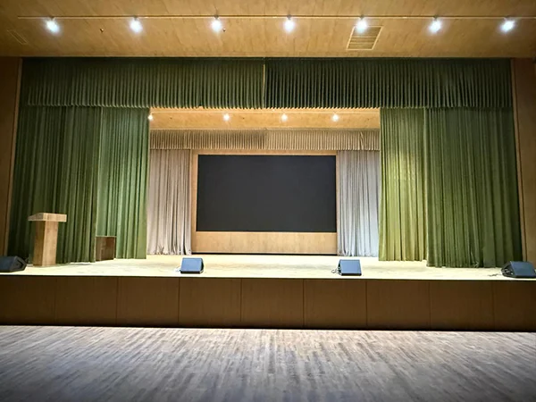 sayali1